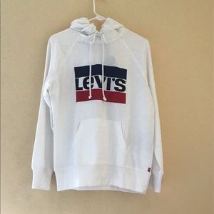 levis white sweater